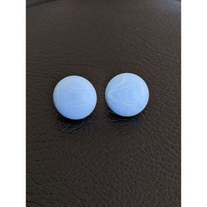 Round stud earrings
